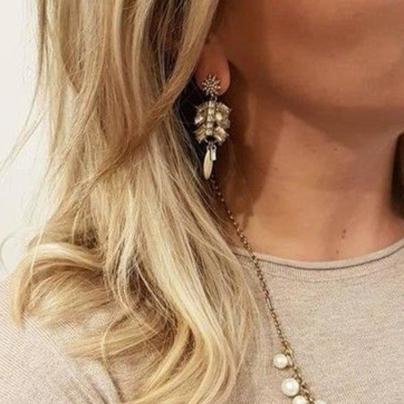 Stella and Dot | Campbell 2-in-1 Crystal+Gold Stud to Statement Earrings - Picture 5 of 9